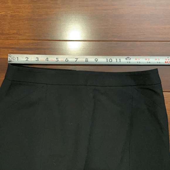 BUNDLE OF (5) SKIRTS - Picture 6 of 16